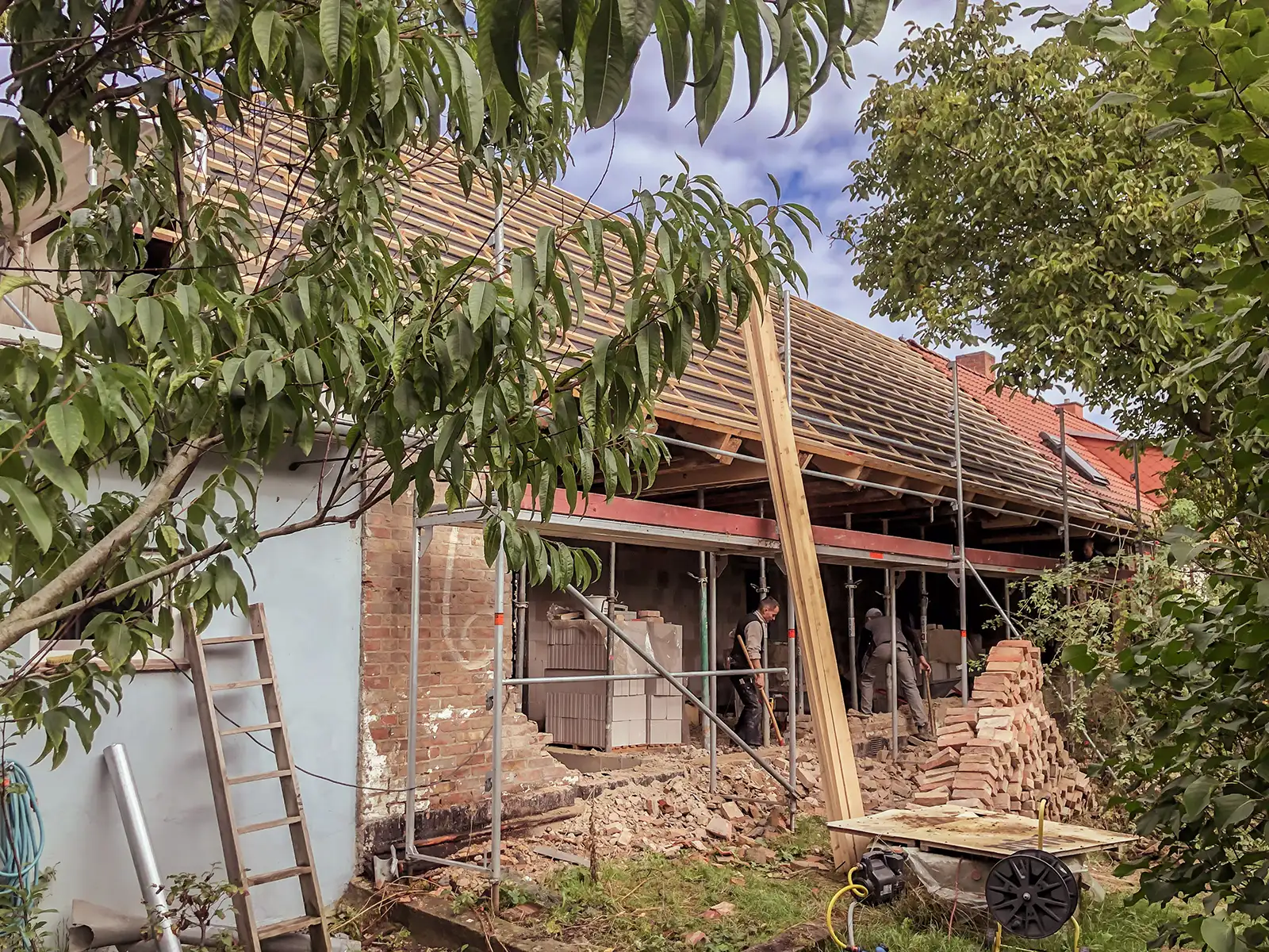 bauvorhaben-zubzow-nordwerk_head Bauprojekt in Zubzow auf Rügen – Rohbau und Dacharbeiten am Einfamilienhaus